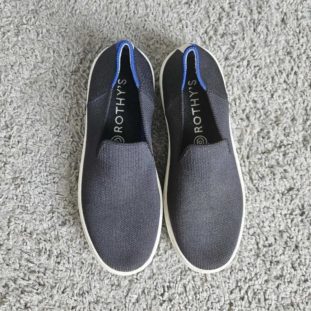 Rothy's The Original Slip On Sneakers in Navy Blue Size 5